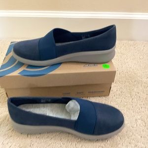 Clarks Sillian2 moon loafer flats  7.5 Wide